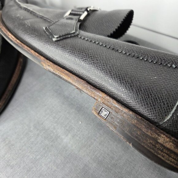 Men\'s Louis Vuitton Gray Grained Leather Logo Loafers - Size 9 M - Includes COA main image 5
